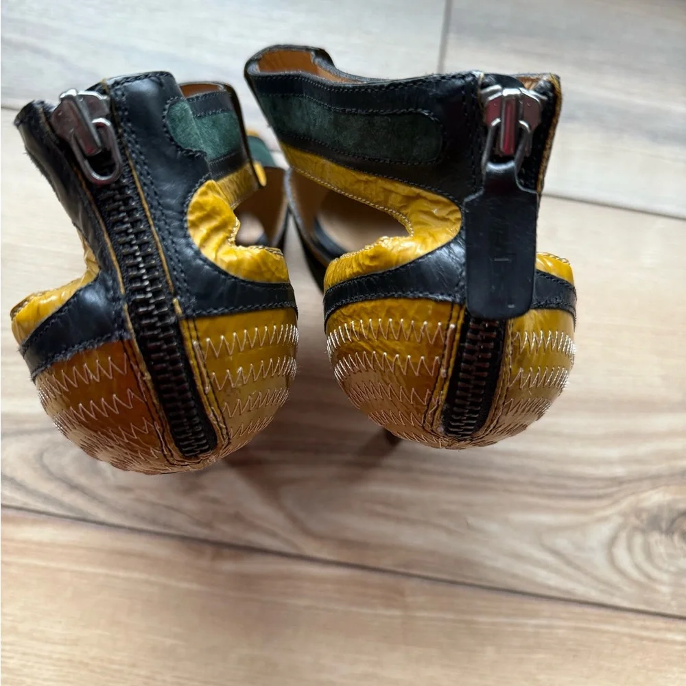 L.A.M.B. Noel Heels - Picture 8 of 11